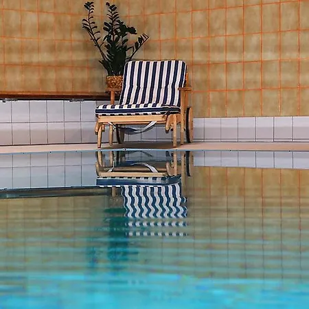 Sleeps 3 Pool Wifi Appartement